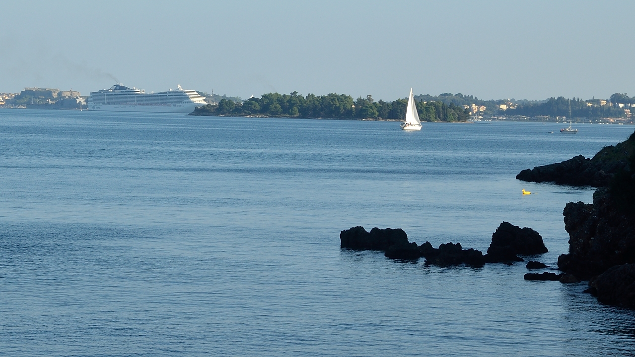 20141010-063-Corfu-ISOLA.jpg - If I remember well this view is from the hotel beach