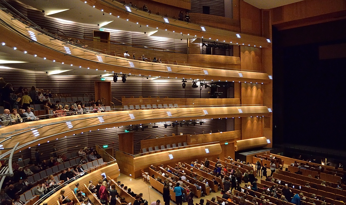 20141211-095-Petersbourg.jpg - View from the main balcony on the dress-circle level