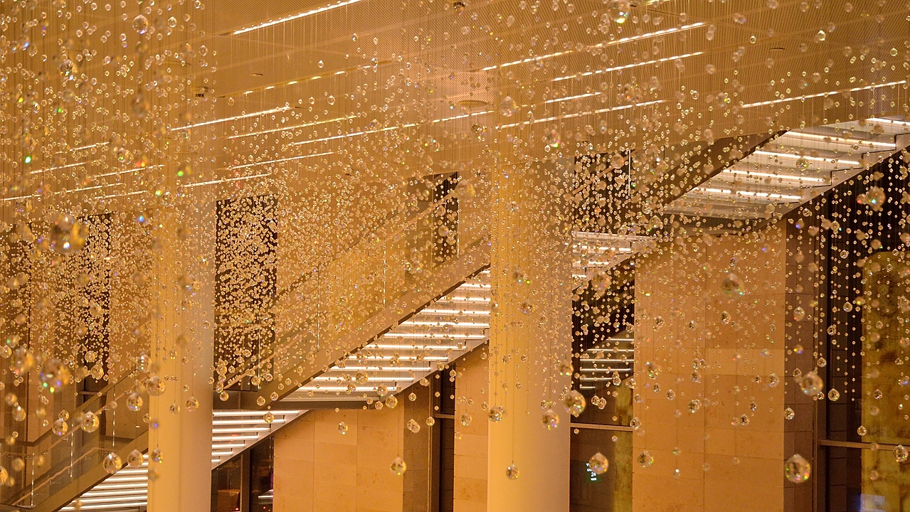 20141211-102-Petersbourg.jpg - ... a staircase that seems to float in the bubbles