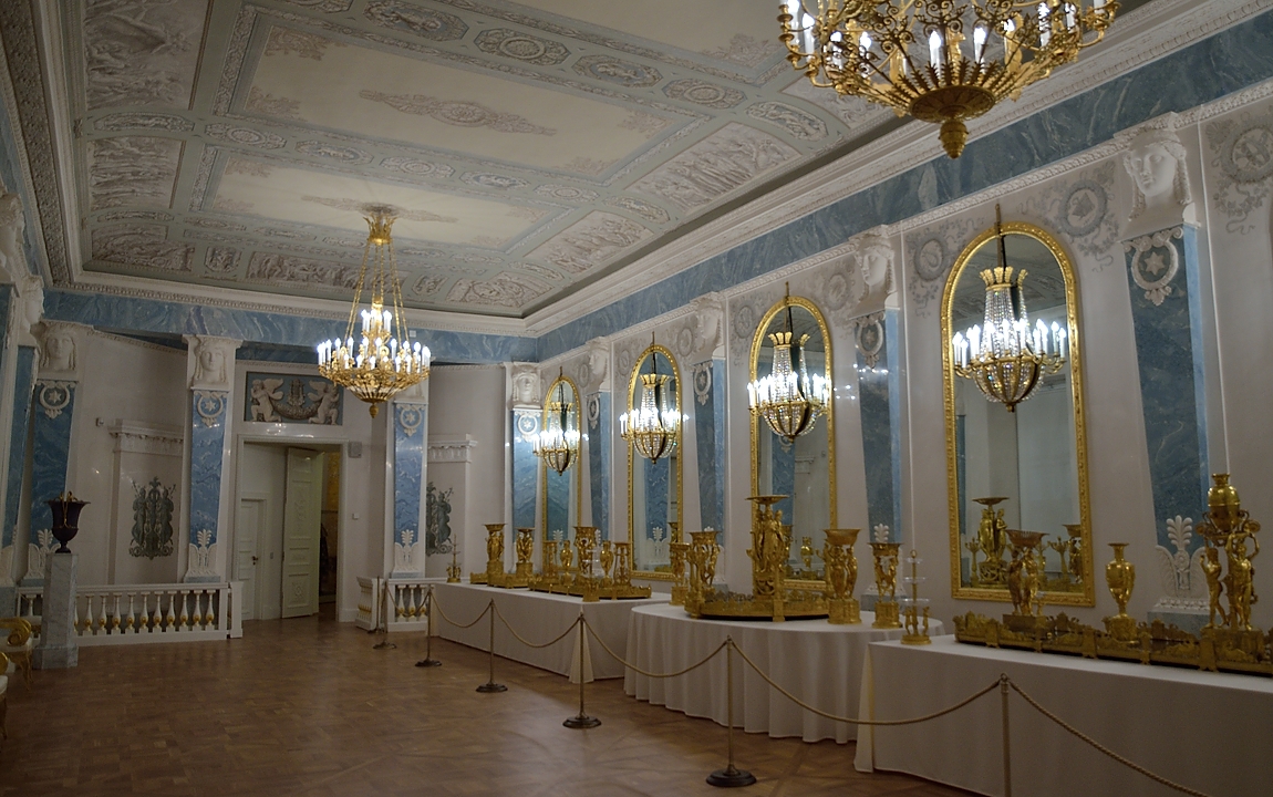 20141212-163-Petersbourg.jpg - The blue is not painted here, it's said that this is blue marble from the Ural