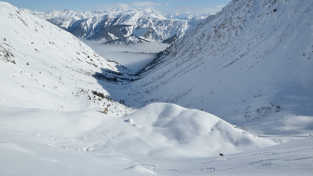 20150207-022-ColTepey.jpg -  ... le bas de la vallee n'a peut etre jamais vu le soleil