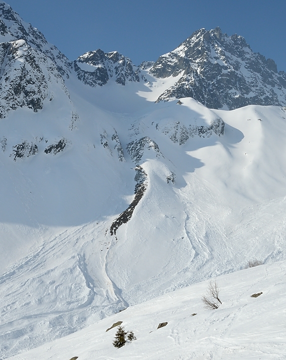 20150314-012-Aup-du-Pont.jpg - ... l'avalanche partie sous le Roc Pellegrin