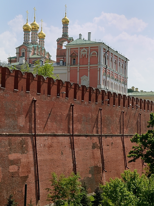 20150522-093-Moscou.jpg - Look on the walls from the access ramp to the Kremlin