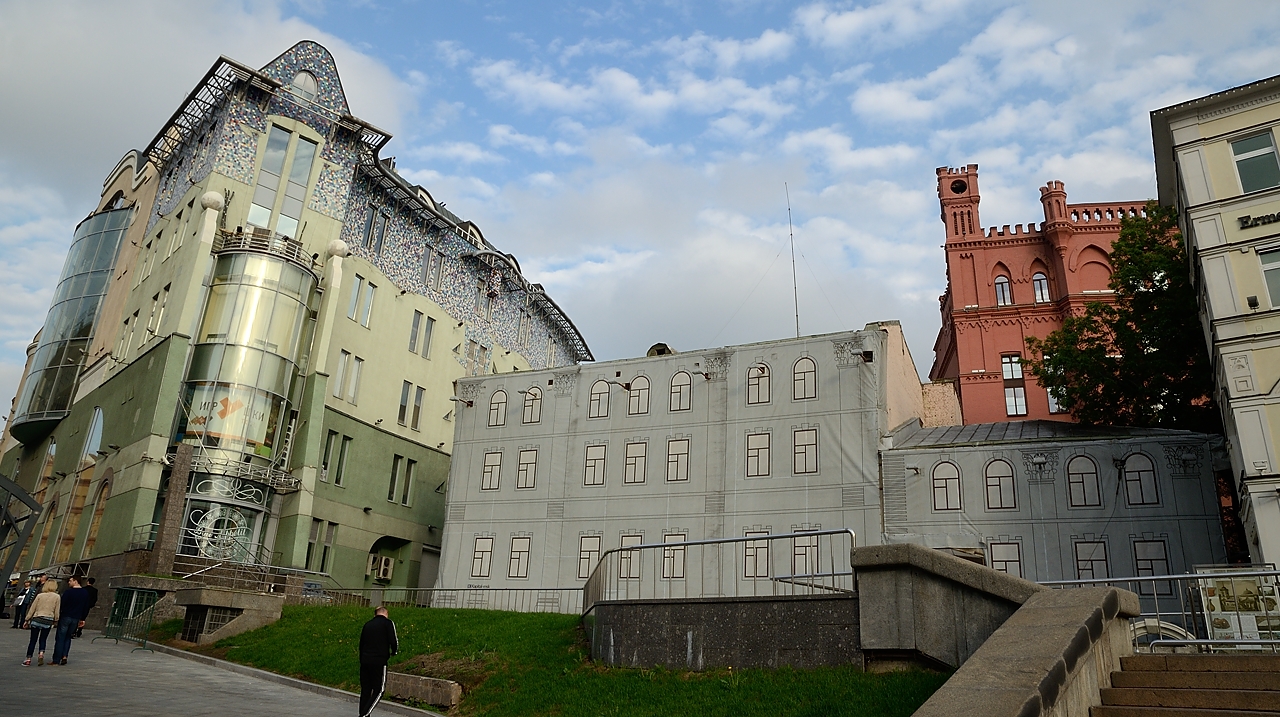 20150523-267-Moscou.jpg - On revolution Square
