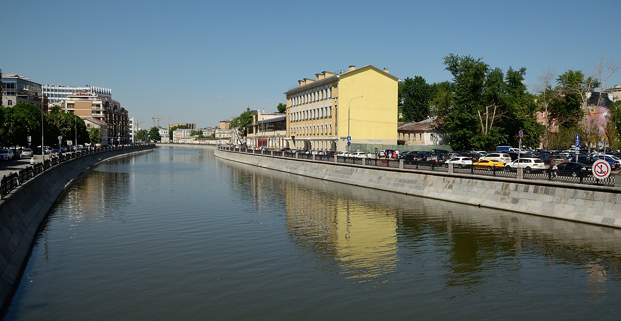 20150525-393-Moscou.jpg - On the canal