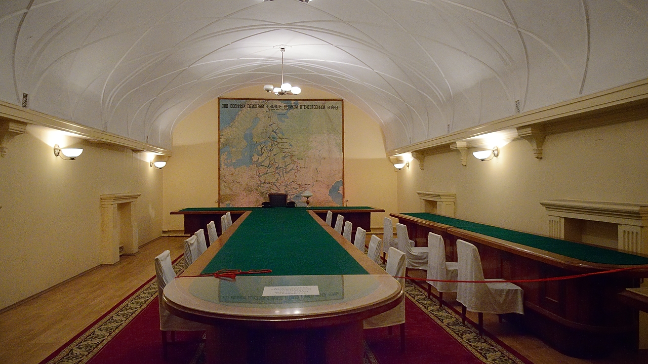 20150529-003-Samara.jpg -   ... the meeting room