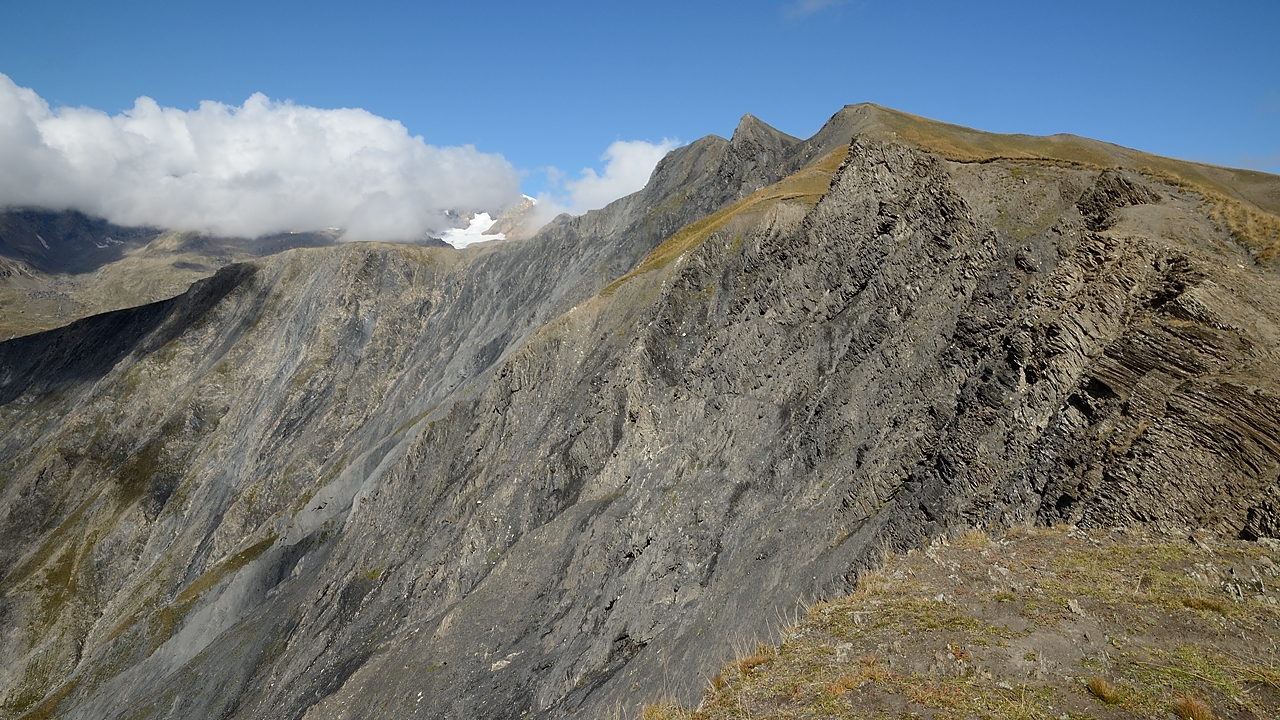20150919-011-TeteVallon.jpg - Les pentes schisteuses sous la Tete du Vallon
