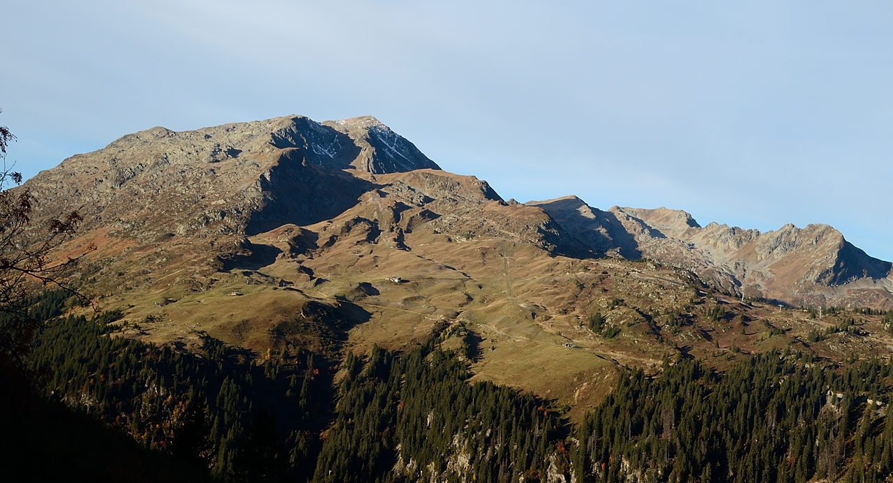 20151011-002-MontCoin.jpg - Vue sur le Grand Mont