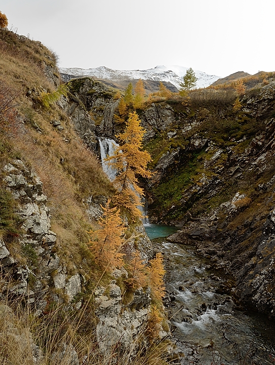 20151024-022-Prapic-Reyna.jpg - Le saut du Laire ... et au-dessus on voit la passerelle si on regarde bien