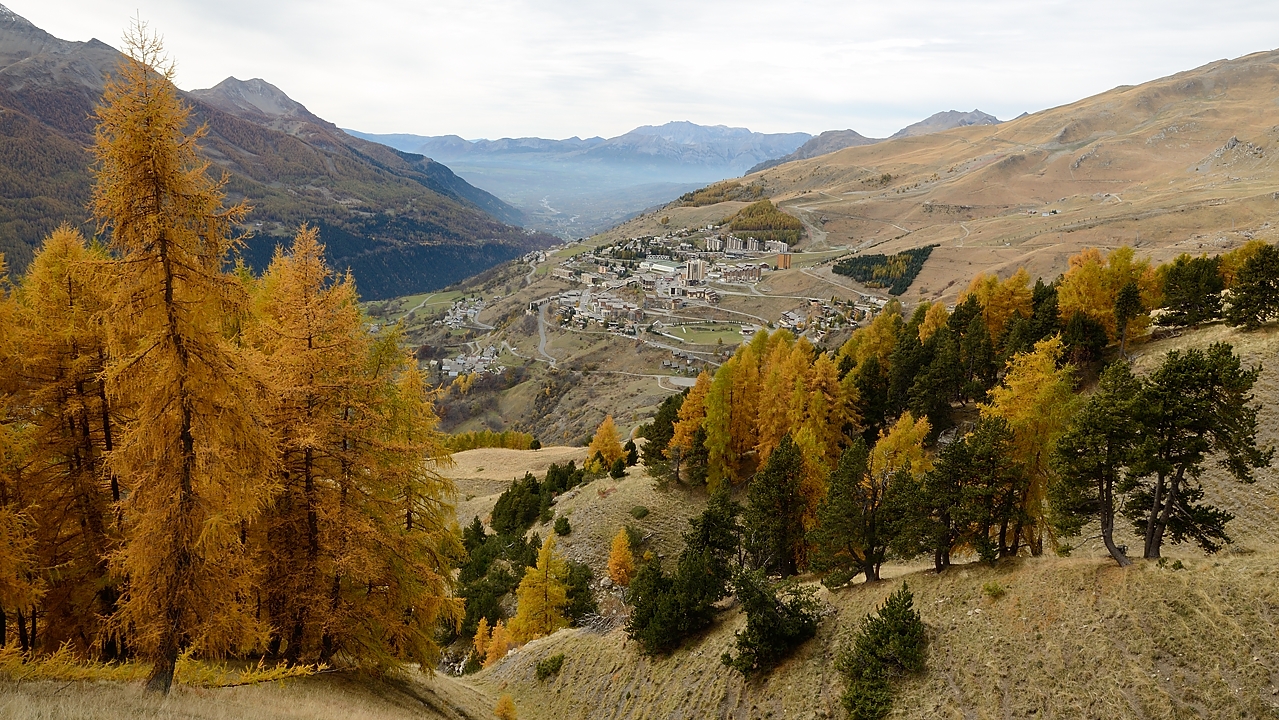 20151025-018-Prapic-Drouvet.jpg - ... et avec vue direct sur Orciere et plus loin le col de Bayard