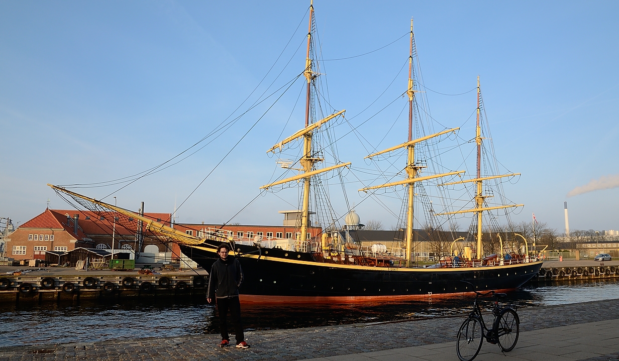 20160312-089-Copenhaguen.jpg - Around the port