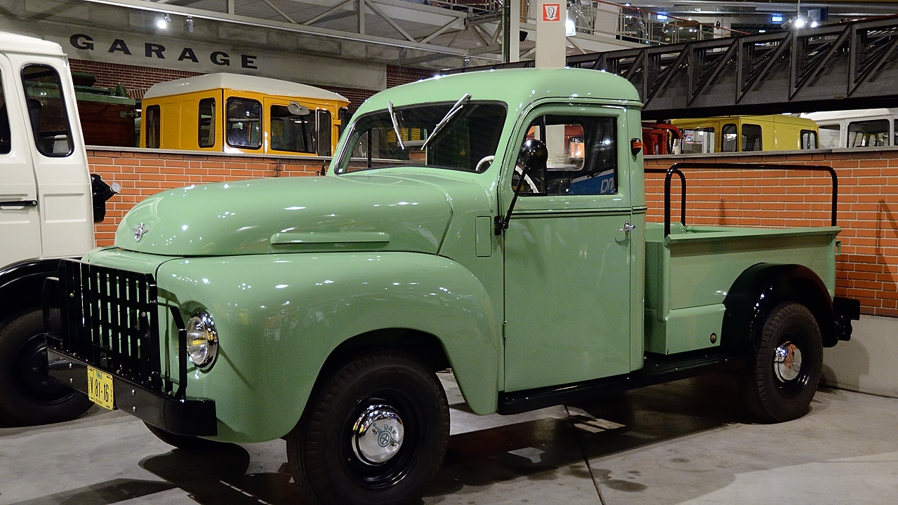 20160406-013-ETAPS.jpg -  ... and here a real one (nicely repainted)