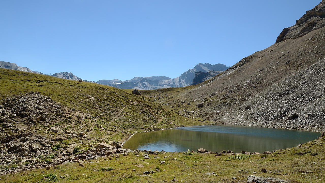 20160827-007-Bramanette.jpg - Un petit detour vers un lac sans nom pour un bain bien merité --- meme pas froid a 2600m