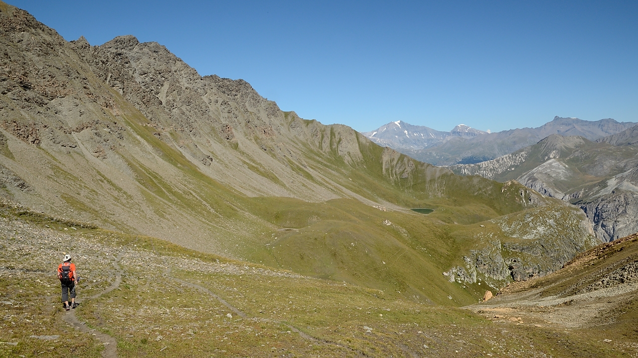 20160827-008-Bramanette.jpg - On est seul dans le passage en balcon sous la Pointe du Clot