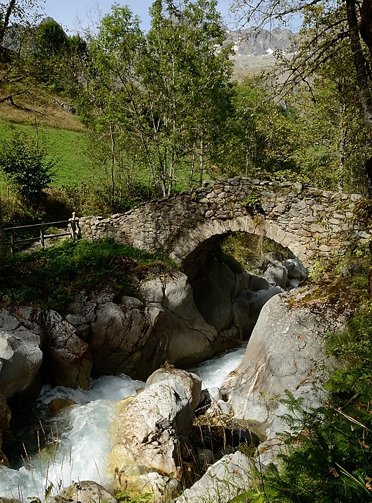 20160903-039-ColMorges.jpg - Le Pont des Oules vers les Portes