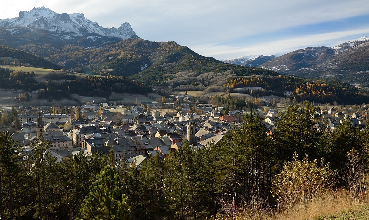 20161112-001-SoleilBoeuf.jpg - Juste apres le depart, un petit peu au-dessus de Barcelonnette