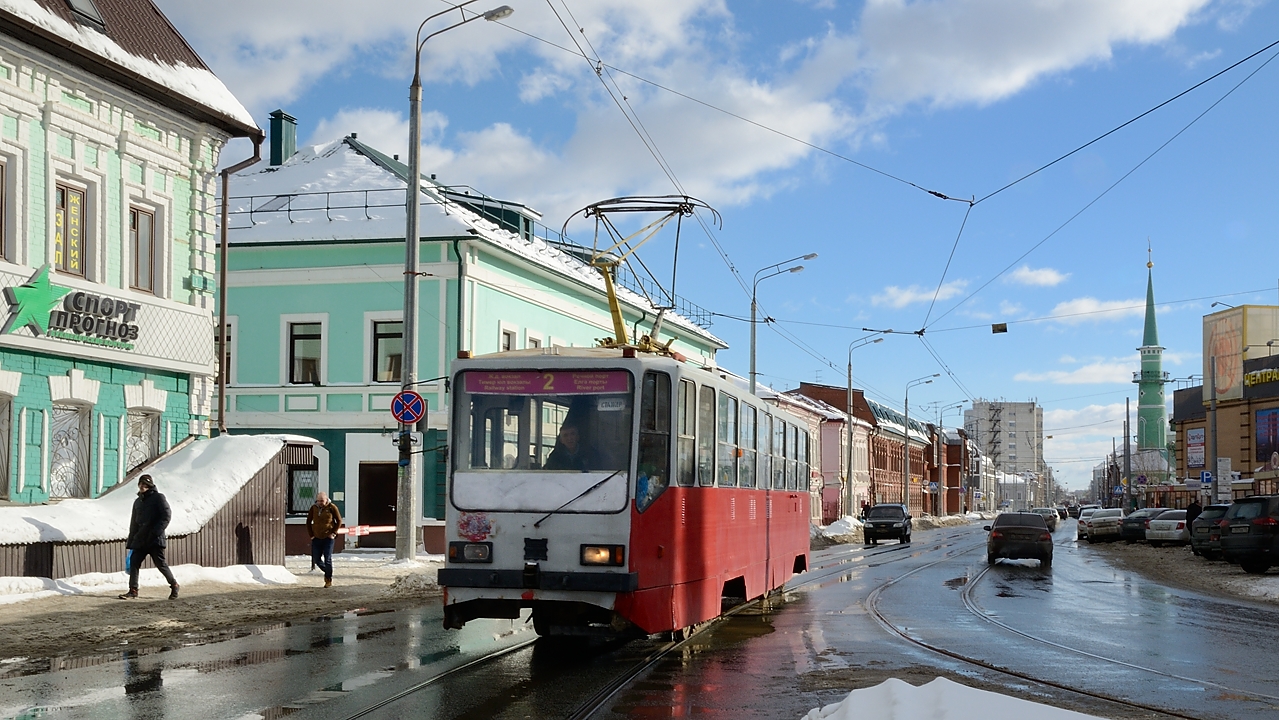 20170219-165-Kazan.jpg - Behind the market (on Gabdully Tukaya)