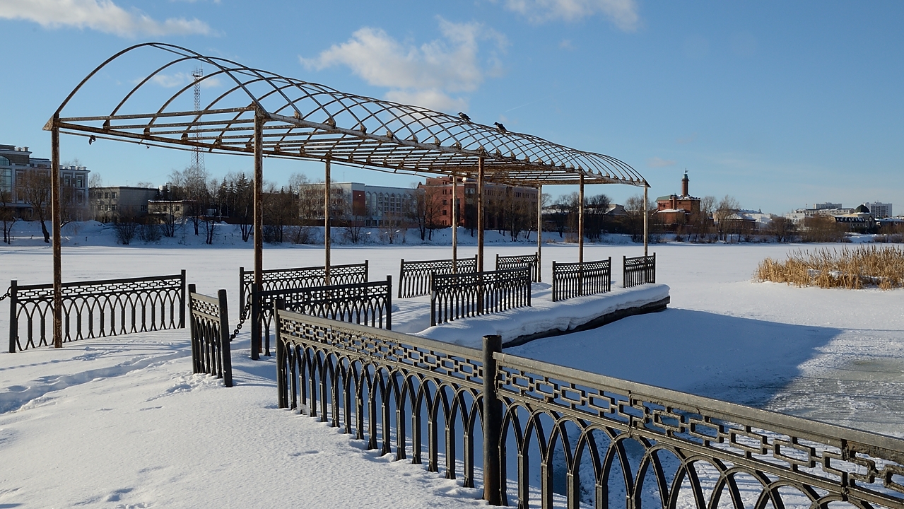 20170219-178-Kazan.jpg - A longer walk on the Kaban Lake