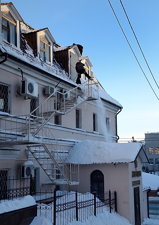 20170219-192-Kazan.jpg - Now back on Kremlovskaya ...