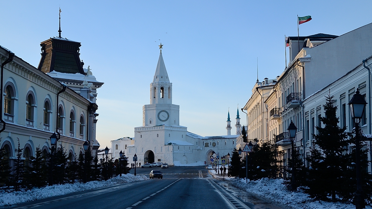 20170219-194-Kazan.jpg -  ... with view on Spasskaya Tower