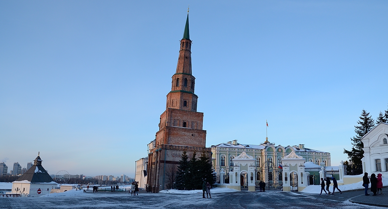 20170219-201-Kazan.jpg -  .. Syuyumbike Tower