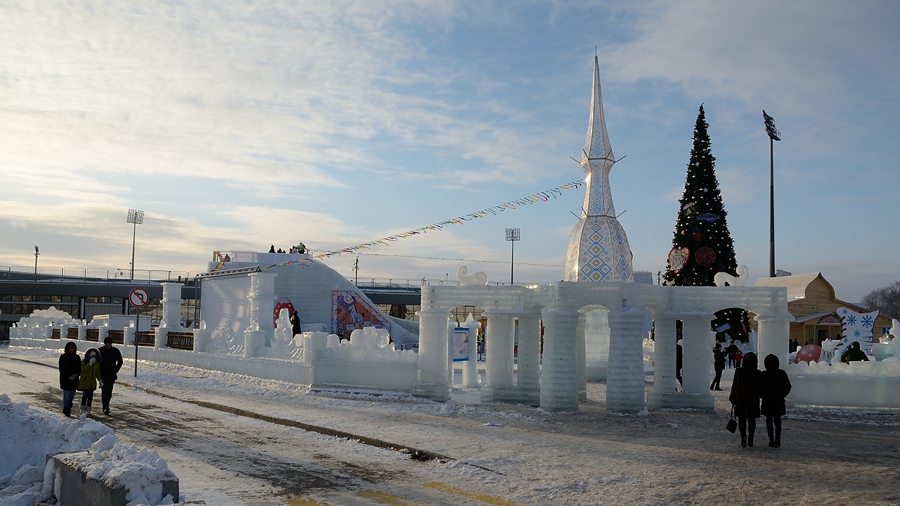 20180217-024-Kazan.jpg - On the foot of the Kremlin, close to the stadion and the circus, the ice palace ...