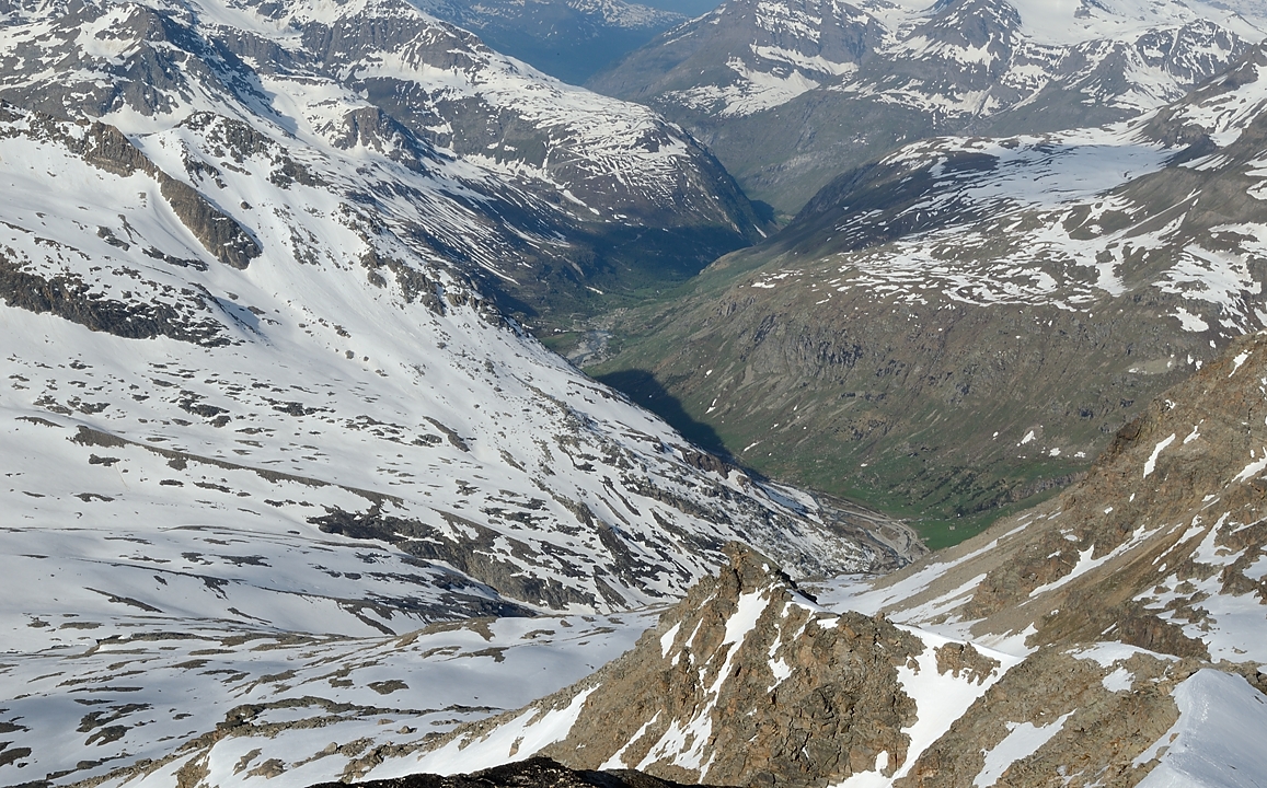 20170603-027-Levanna.jpg - Au fond on dirait l'Ecot où est garée la voiture