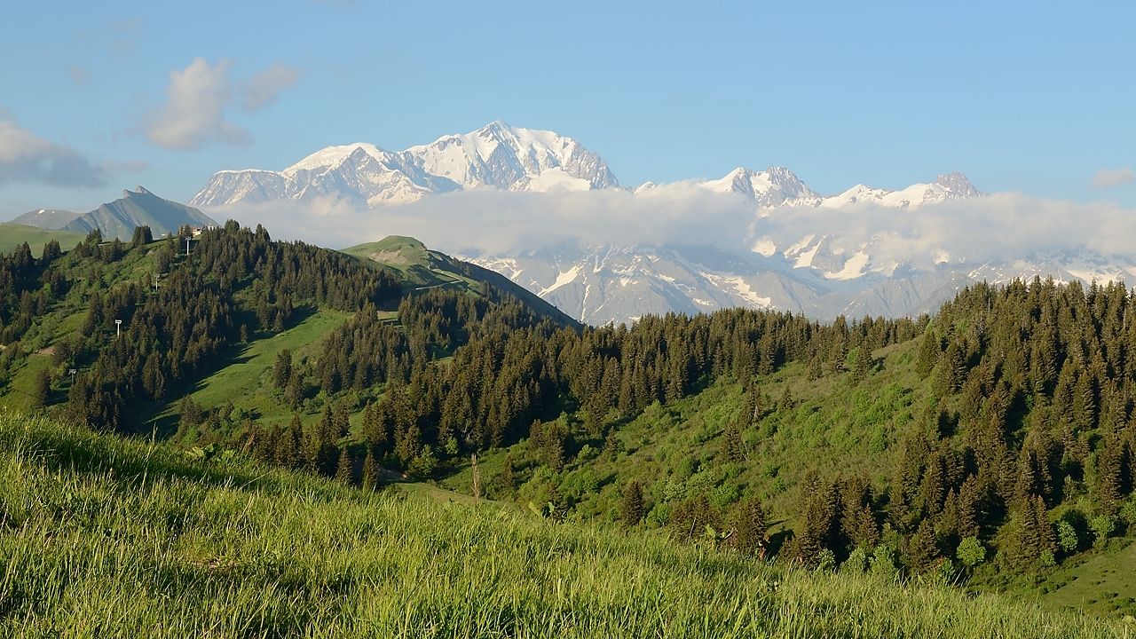 20170610-056-MontJoly.jpg - Vue sur le Mont Blanc d'au-dessus des Saisies
