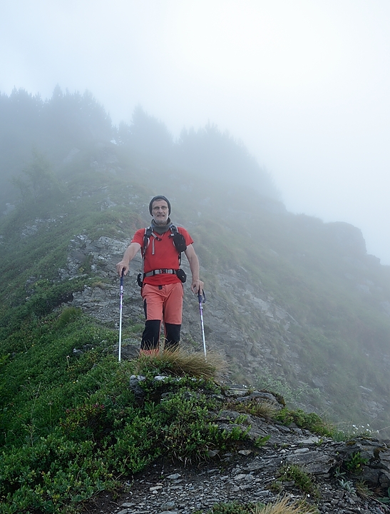 20170625-003-PlatDeSelle.jpg - Ca monte sans trop de détours, toujours dans le brouillard ...