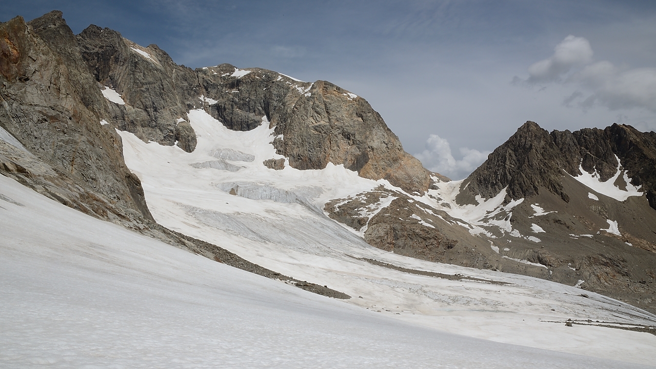 20170708-021-Quirlies.jpg - Le Col des Quirlies vu du col sans nom à 2888m