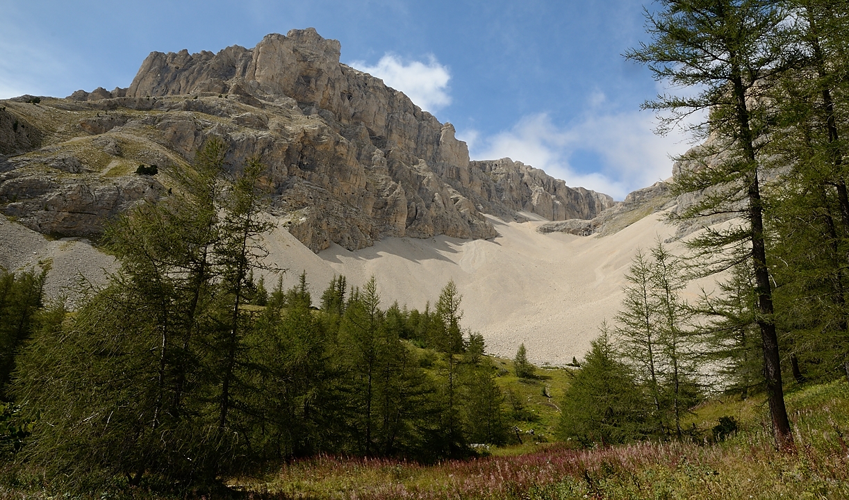 20170910-024-PicBure.jpg - Ici on rejoint le sentier de la montée et la vue sur la Combe de Mai