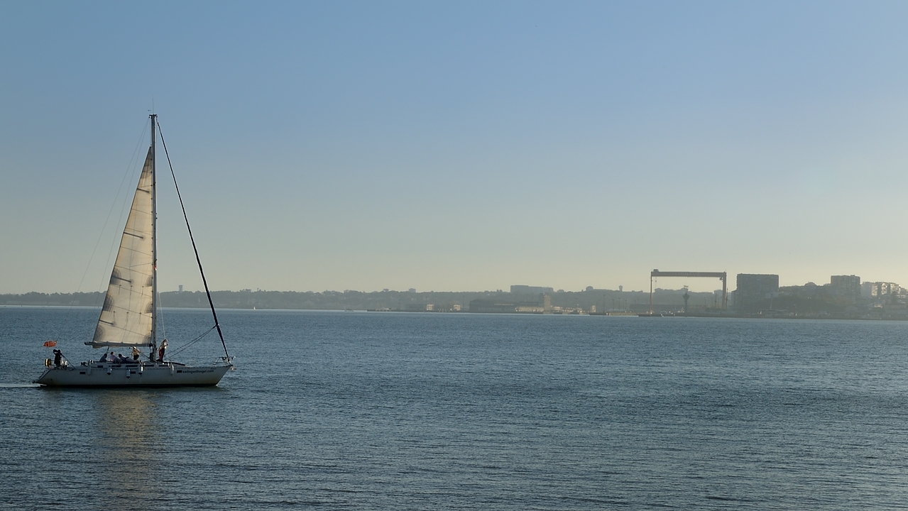 20171111-098-Lisboa.jpg - A long Tejo between Apolonia station and Praça do Comercio