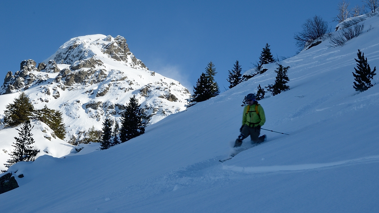 20180128-030-Col-du-Loup.jpg - Meme en-dessous du lac, où beaucoup de monde est passé, c'est encore très bon et on trouve des endroits sans traces
