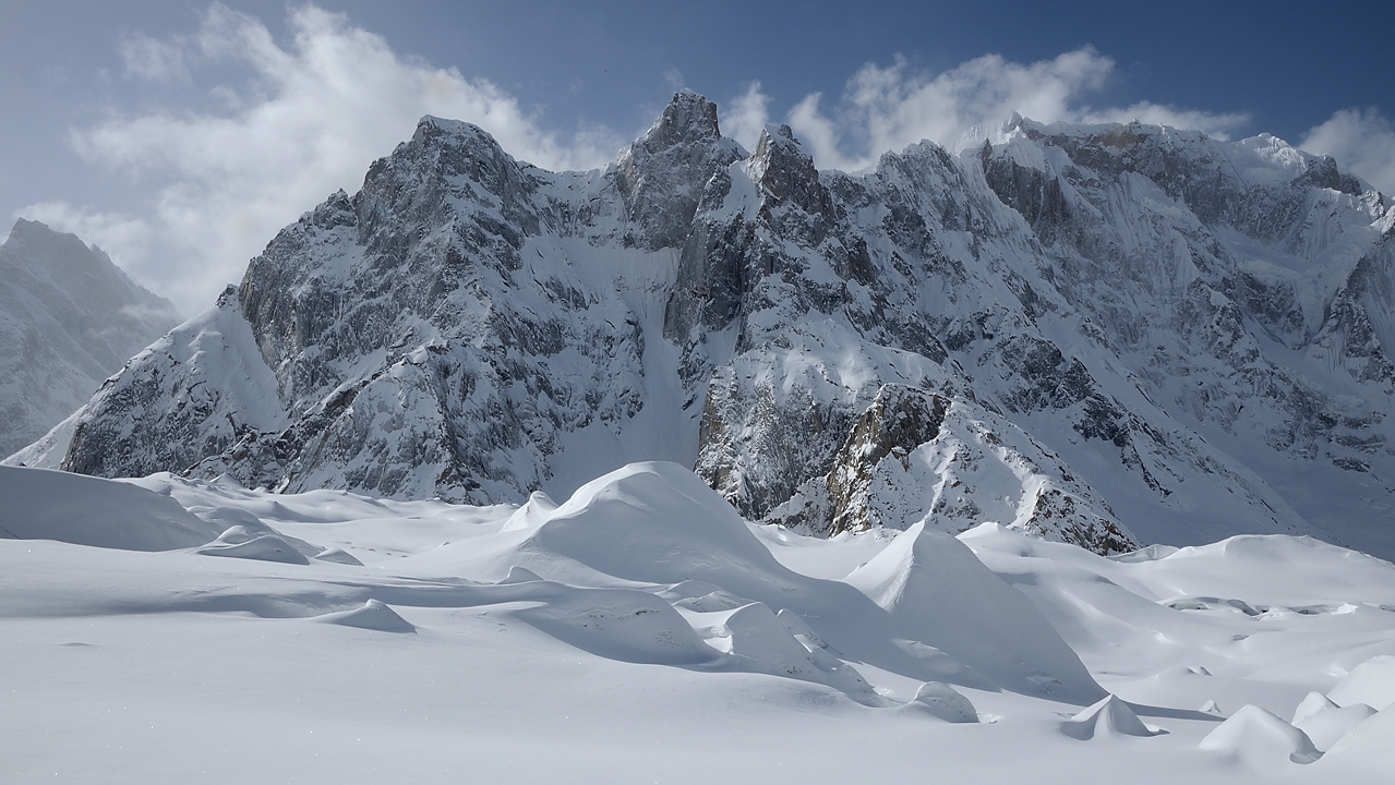 2016-04-24-0528-Ski-Baltoro-j3.jpg -   