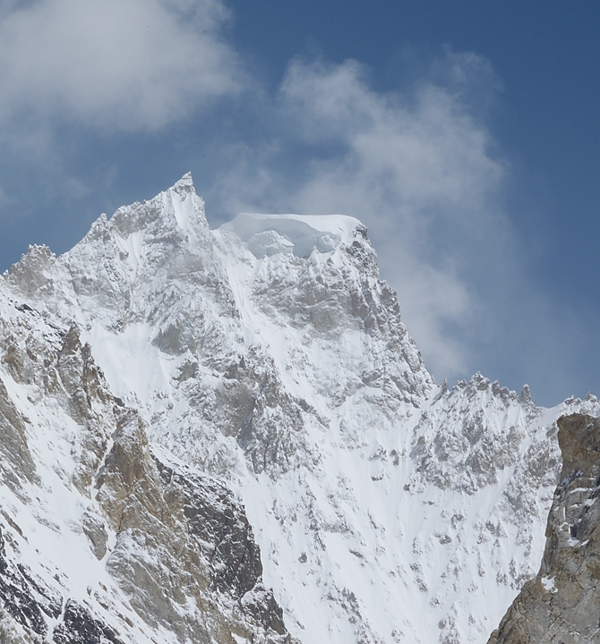 2016-04-25-0627-Ski-Baltoro-j4.jpg - Glacier suspendu je ne sais vers ou, il y en a partout