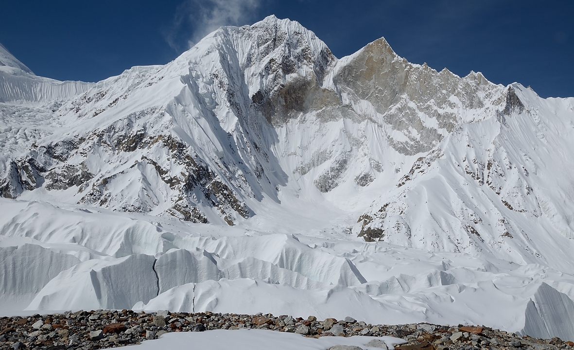 2016-04-26-0677-Ski-Baltoro-j5.jpg - Vigne Peaks