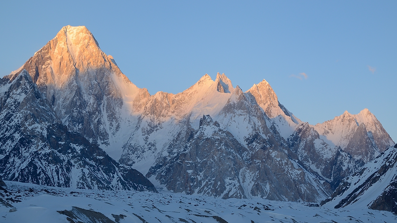 2016-05-02-1059-Ski-Baltoro-j11.jpg -  ...