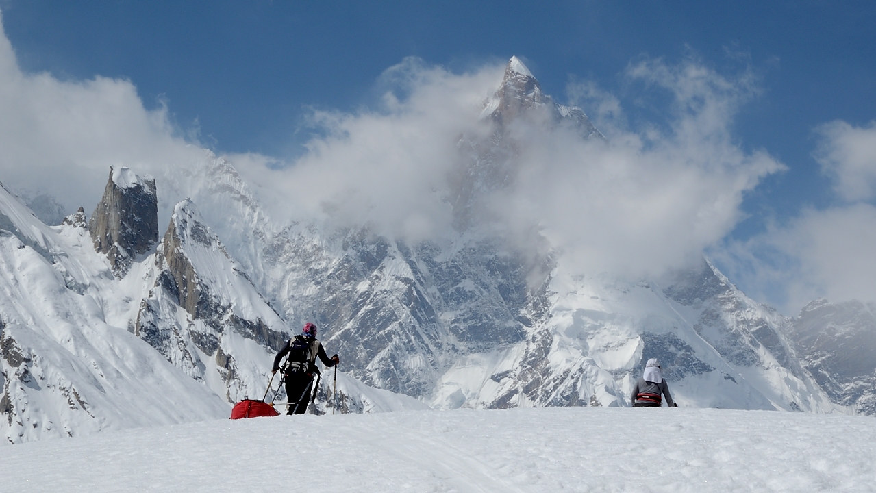 2016-05-03-1089-Ski-Baltoro-j12.jpg - Masherbrum se cache encore