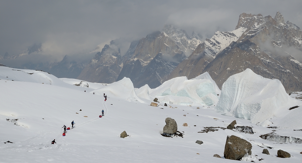 2016-05-04-1144-Ski-Baltoro-j13.jpg -  ...