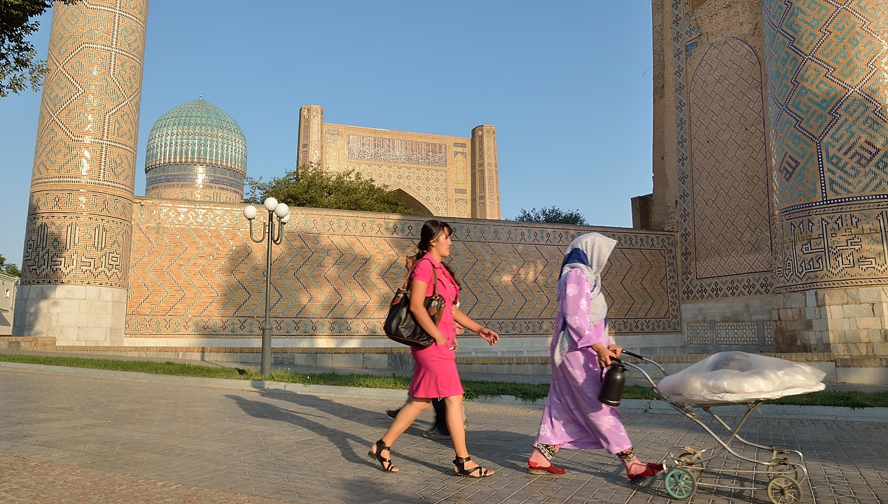 Tadjikistan-J05-2012-07-26-014-Samarcande.jpg -  ...