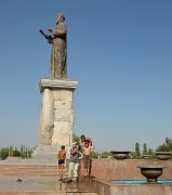 Tadjikistan-J09-2012-07-30-019-BustonKhujand