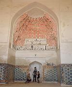 Tadjikistan-J12-2012-08-02-027-IstarafShakristo