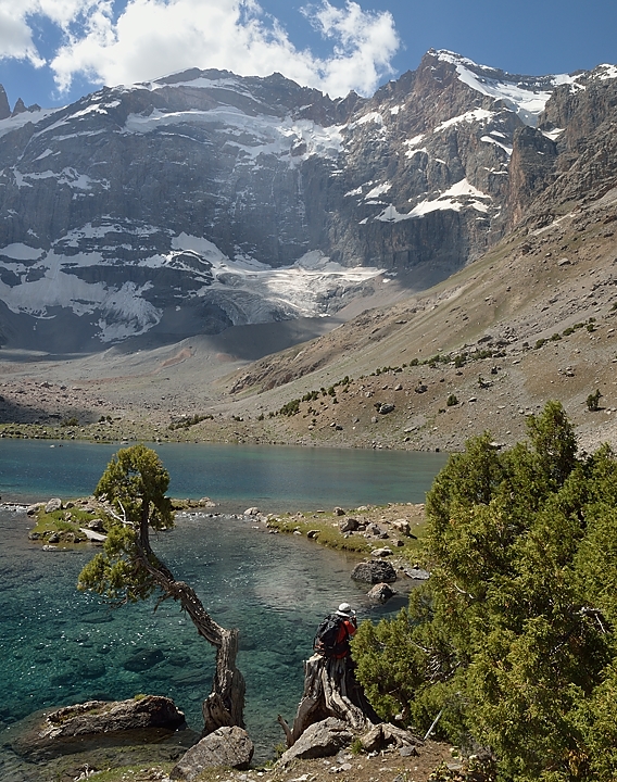 Tadjikistan-J18-2012-08-08-015-Kalikalon.jpg - At the 5th lake: the now almost inexistent glacier above the lakes is the Maria glacier