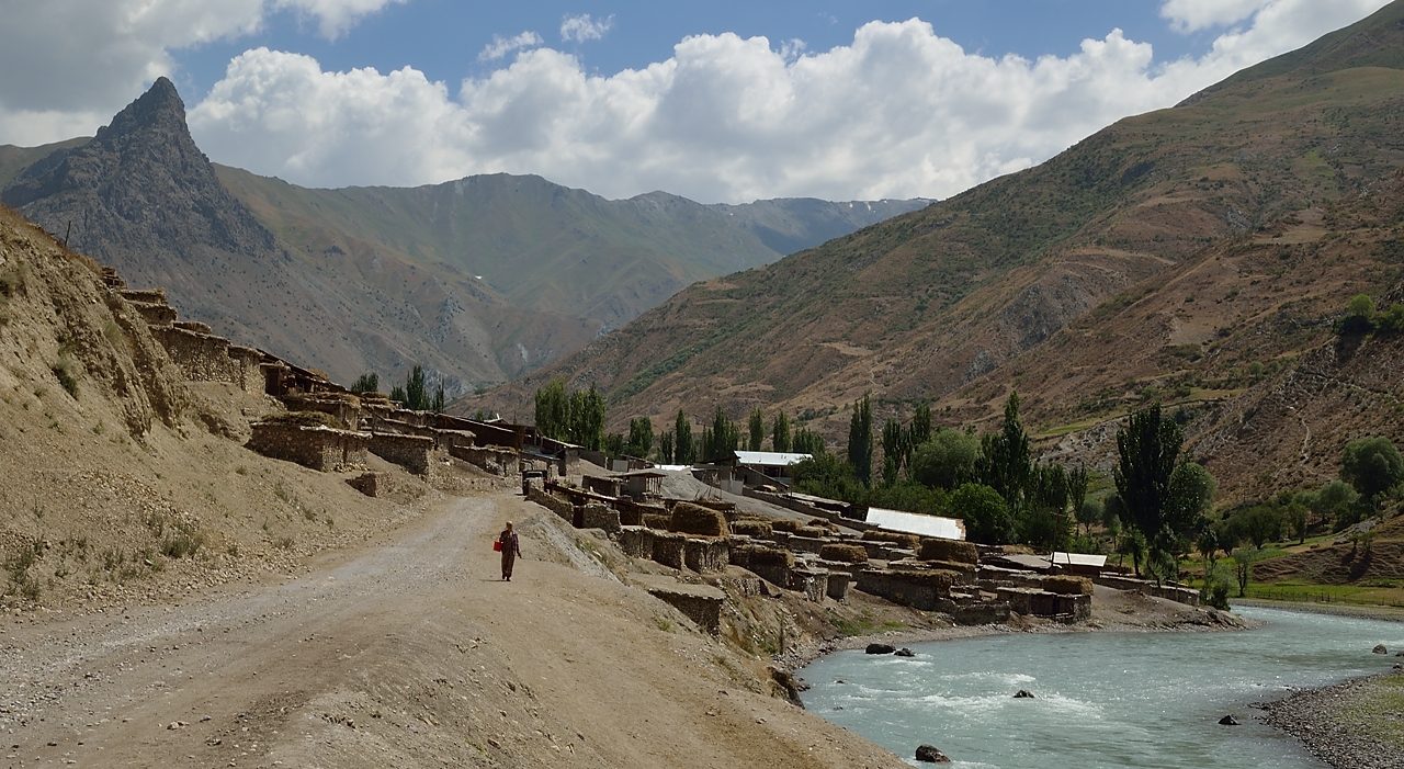 Tadjikistan-j25-12-08-15-026-Tokfon-ss-Anzob.jpg - Reaching Anzob ...