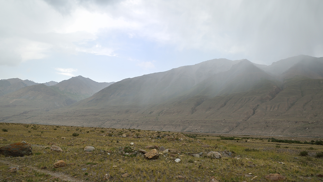 20130802-038-Trek.jpg -  The rain catches us shortly before arriving at the camp