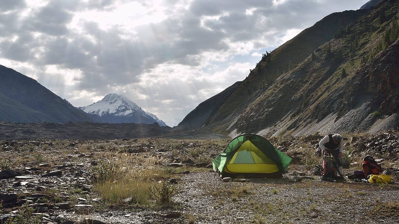 20130803-041-Trek.jpg -  our home ... and a peak above Merzbacher Lake and the junction