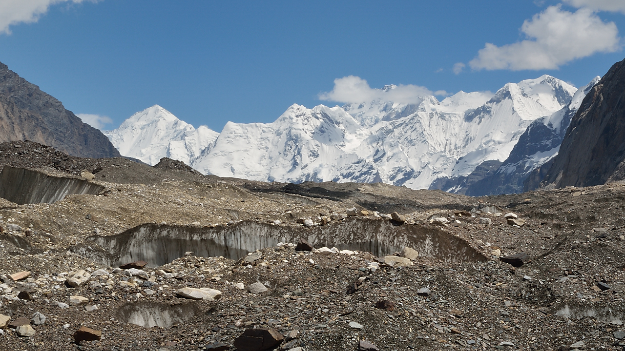 20130805-104-Trek.jpg - Now on the glacier and getting closer to the base camp