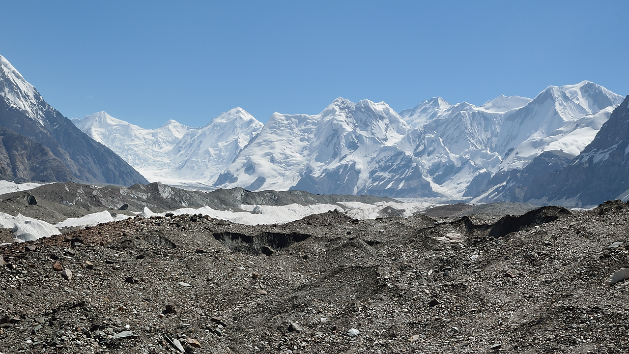 20130806-122-Trek.jpg - Again a bit closer to the Base Camp