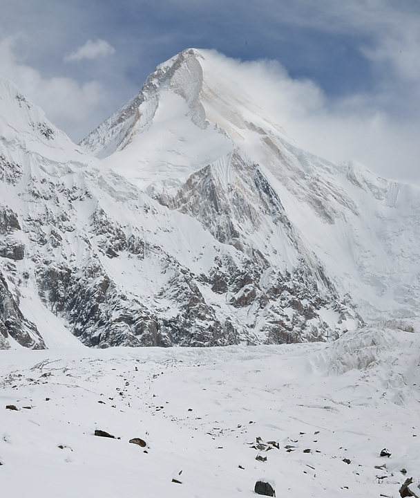 20130808-016-BaseCamp.jpg - Khan Tengri is almost free from time to time 