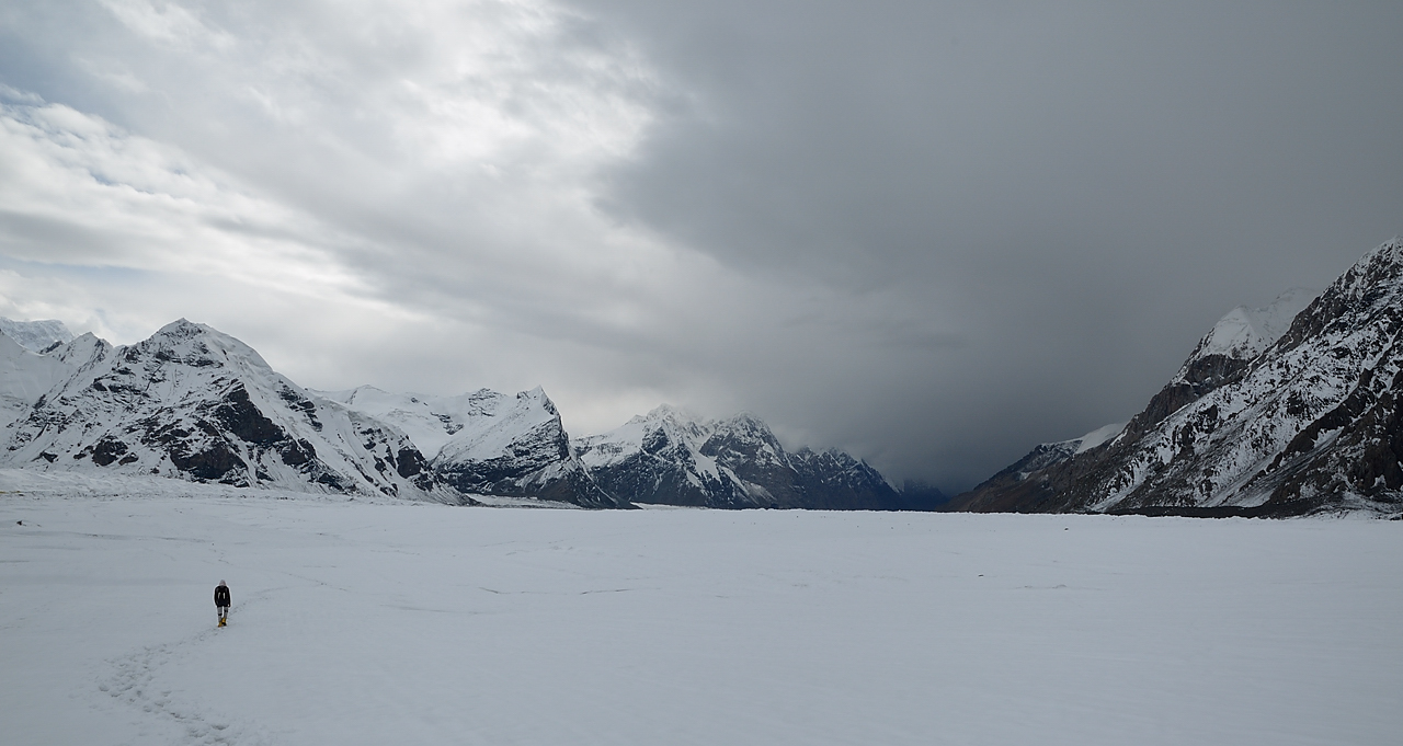 20130808-072-BaseCamp.jpg - Looking down the glacier to the the west: we must hurry back